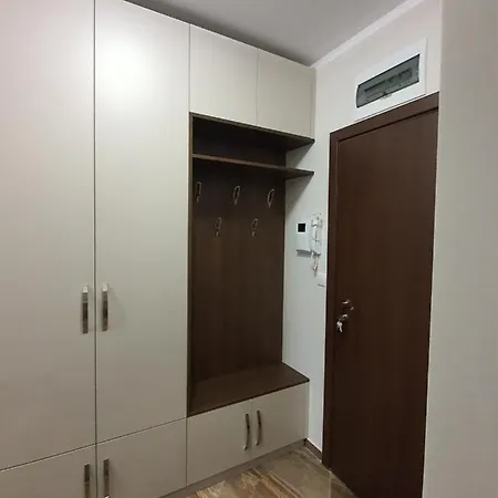 Vip & Parking Апартамент София